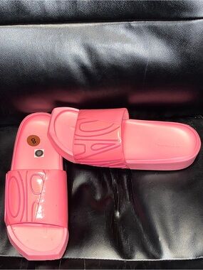 Women's Jordan Nola Slides  CZ8027-600 Slides Sunset Pulse Hot Pink Air Size 8